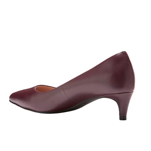 BRAND NEW COLE HAAN HEELS - Picture 3 of 3